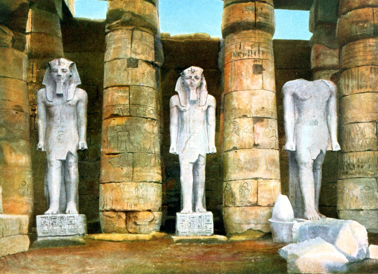 Kolme Ramses II:n patsasta, Luxor, Egypti, 1900-luku tekijältä Unbekannt