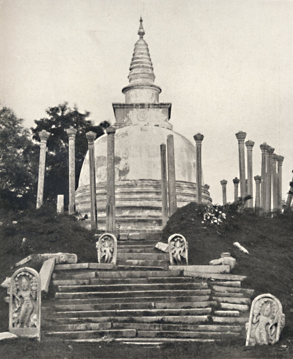 Thuparama Dagoba zu Anuradhapura, 1926 tekijältä Unbekannt