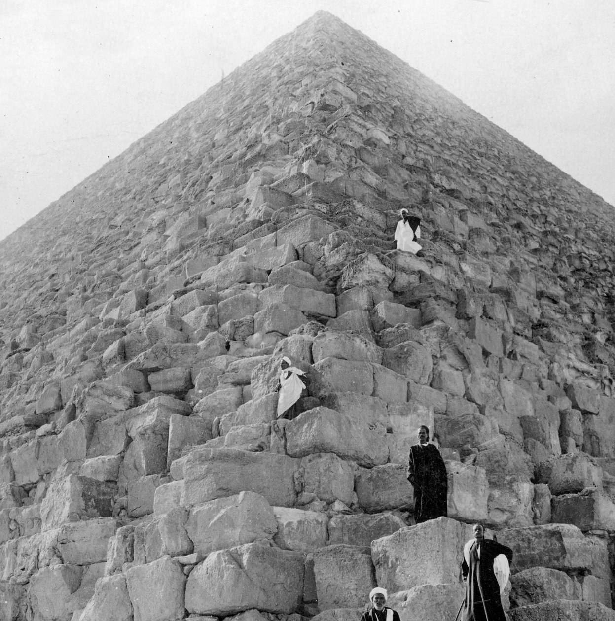 Tourists Corner, Gizan suuri pyramidi, Egypti, 1900-luku tekijältä Unbekannt