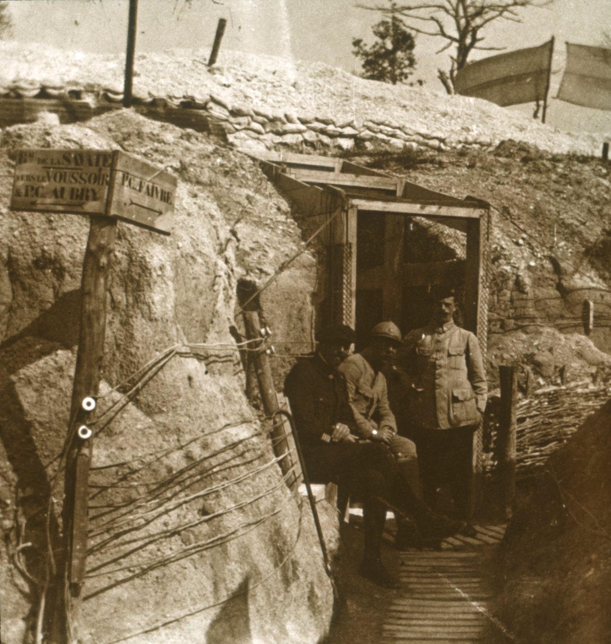 Kaivannot, Champagne, Pohjois-Ranska, c1914-c1918 tekijältä Unbekannt