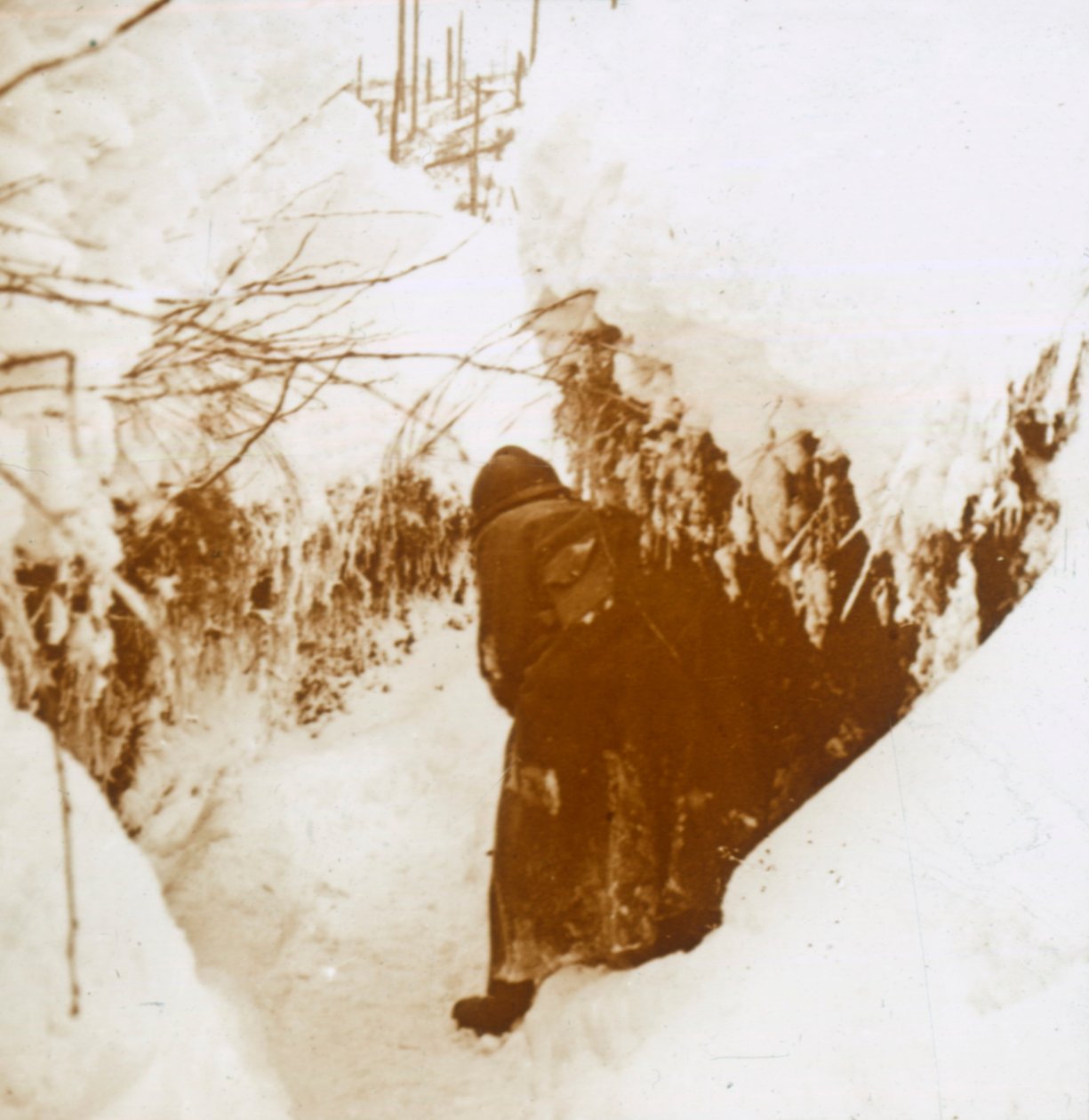 Haudot lumessa, Alsace, Itä-Ranska, c1914-c1918 tekijältä Unbekannt