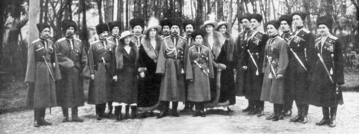 Venäjän tsaari Nikolai II ja hänen perheensä ennen kruunua luopumista, 1917 tekijältä Unbekannt