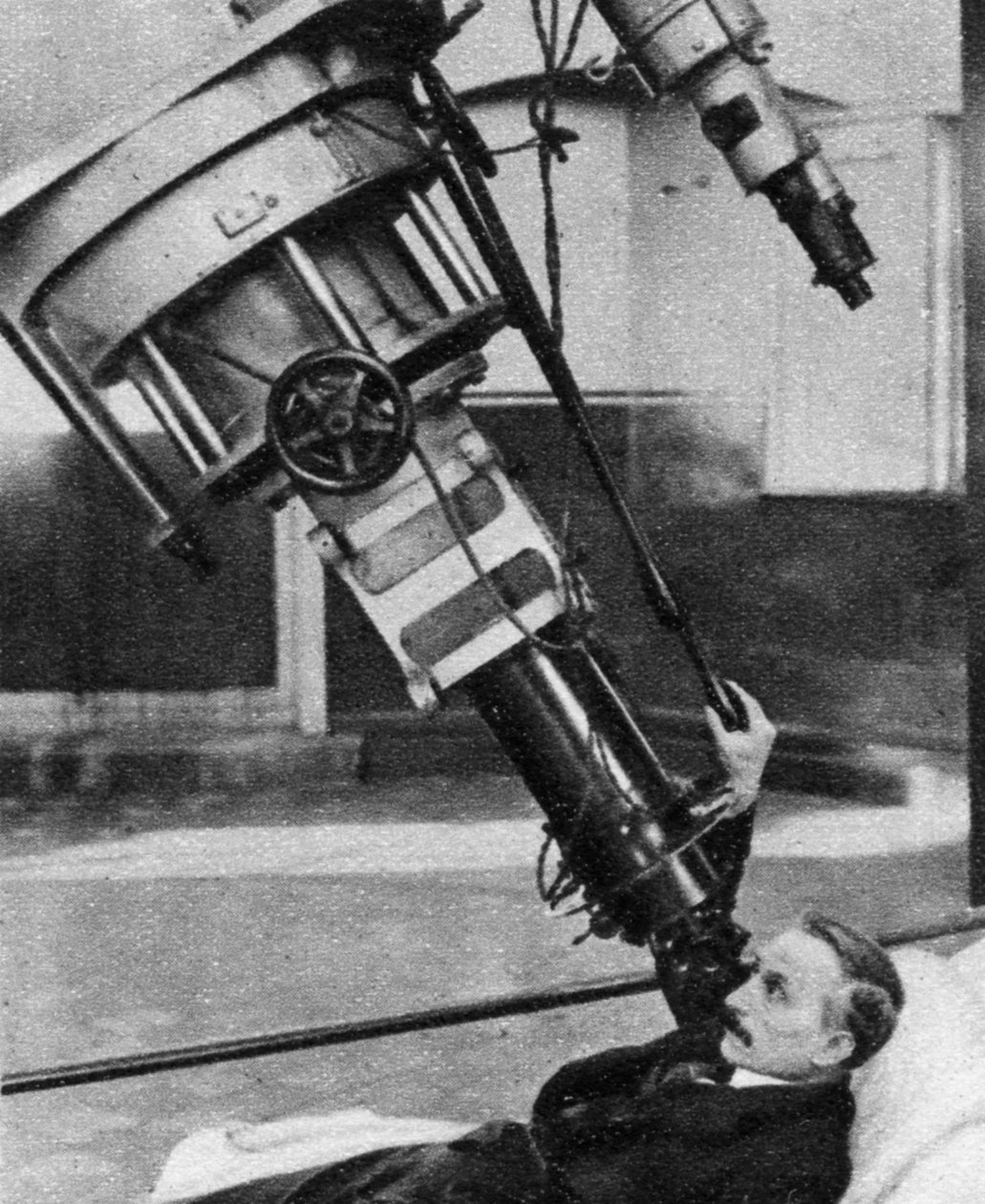 28 tuuman heijastava teleskooppi, Greenwichin observatorio, Lontoo, 1926-1927 tekijältä Unbekannt