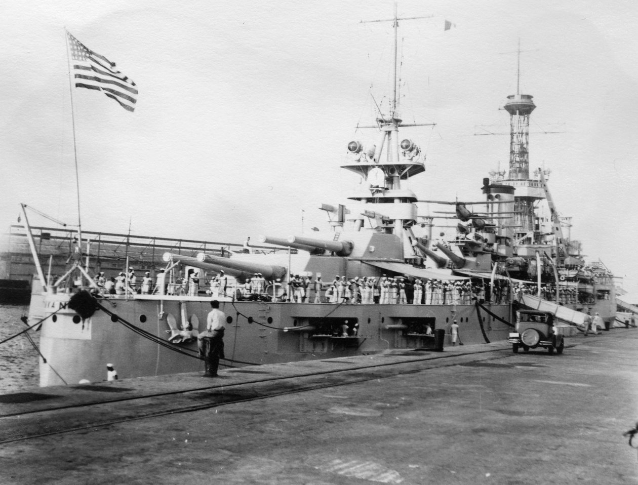 Yhdysvaltain laivaston sota-alukset, Navy yard, Balboa, Panama, 1931 tekijältä Unbekannt
