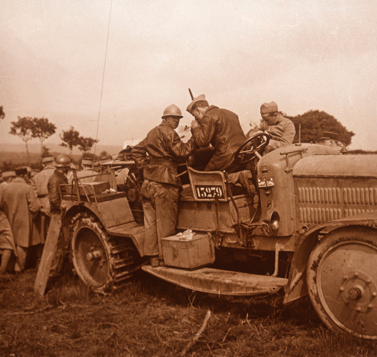 Vinssin käyttö padolle ilmapallolle, Somme, Pohjois-Ranska, c1914-c1918. tekijältä Unbekannt