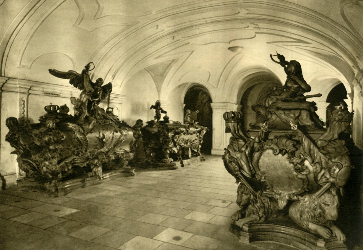 Habsburgien holvi Kapusiinien kirkossa, Wien, Itävalta, c1935. tekijältä Unbekannt