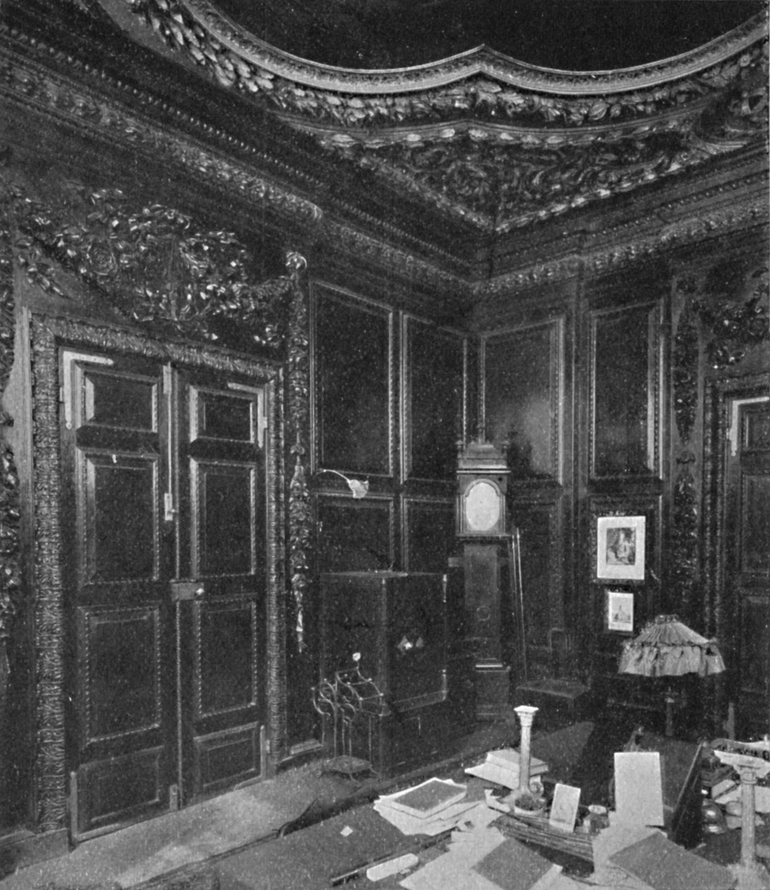 St. Lawrence Jewry -juutalaisen pyhäkkö, Grinling Gibbonsin veistämällä, 1903 tekijältä Unbekannt