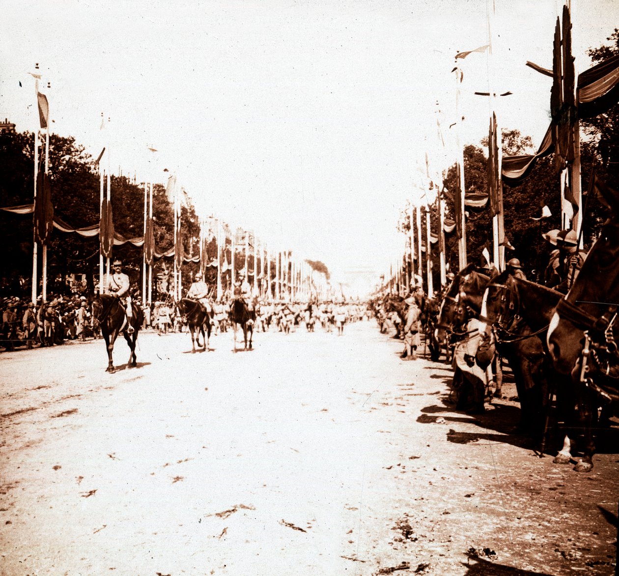 Voiton paraati, Pariisi, Ranska, c1918-c1919 tekijältä Unbekannt
