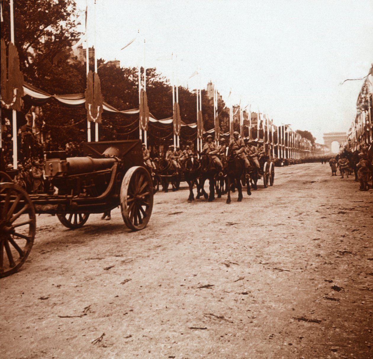 Voiton paraati, Pariisi, Ranska, c1918-c1919 tekijältä Unbekannt