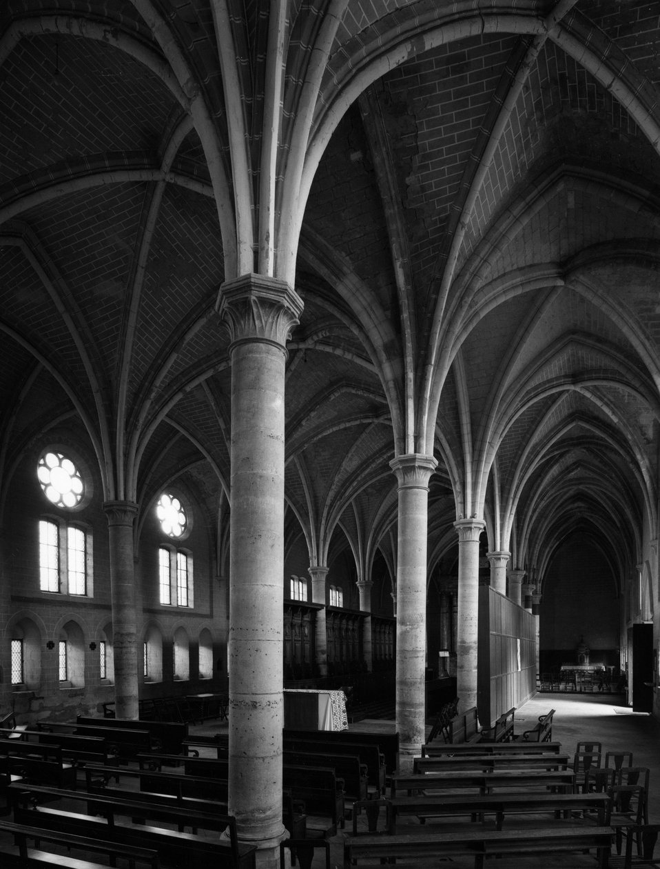 Näkymä vanhalle Cistercian Abbey Notre Dame d