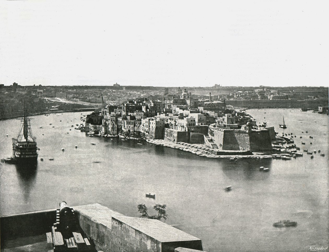 Näkymä satamaan, Valletta, Malta, 1895. tekijältä Unbekannt