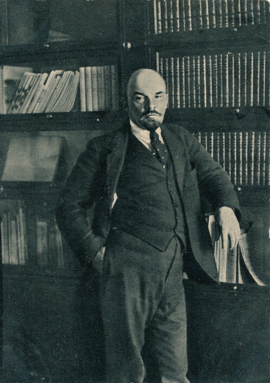 Vladimir Ilitš Lenin, Venäjän bolshevikkijohtaja Kremlissä, Moskova, Venäjä, lokakuu 1918 tekijältä Unbekannt