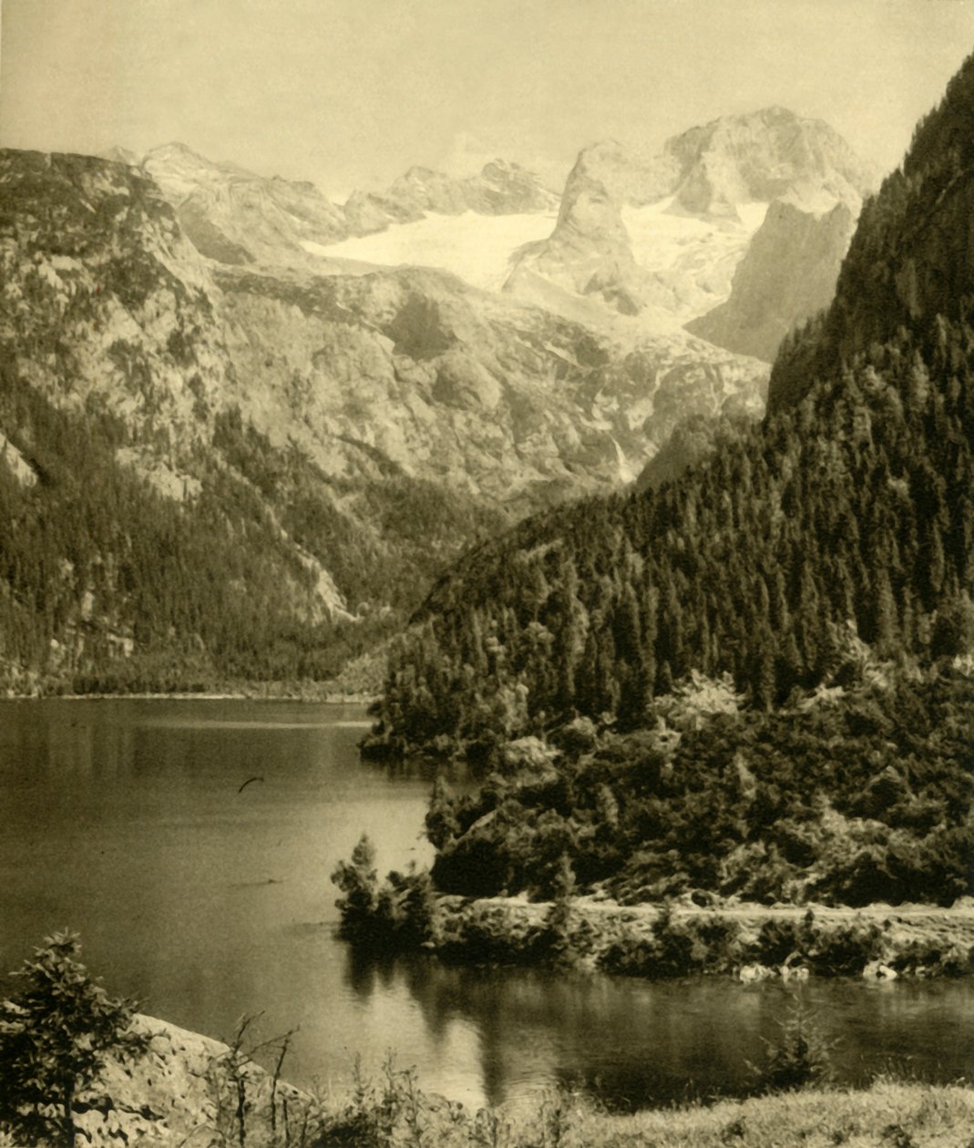 Vorderer Gosausee ja Dachstein-vuoret, Ylä-Itävalta, c1935. tekijältä Unbekannt