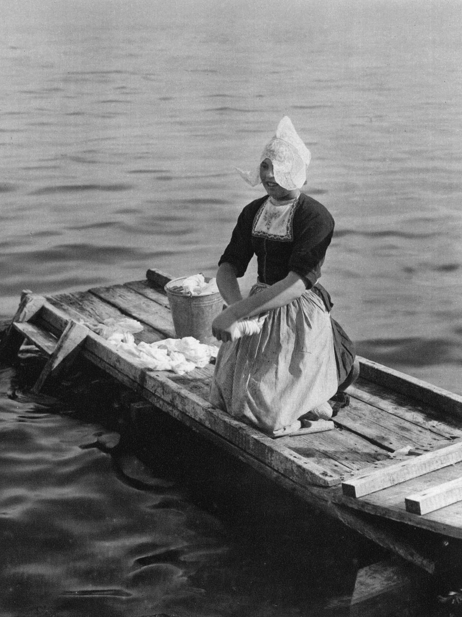 Pesu Zuider Zeessa, Volendam, Alankomaat, vuodelta 1934 tekijältä Unbekannt