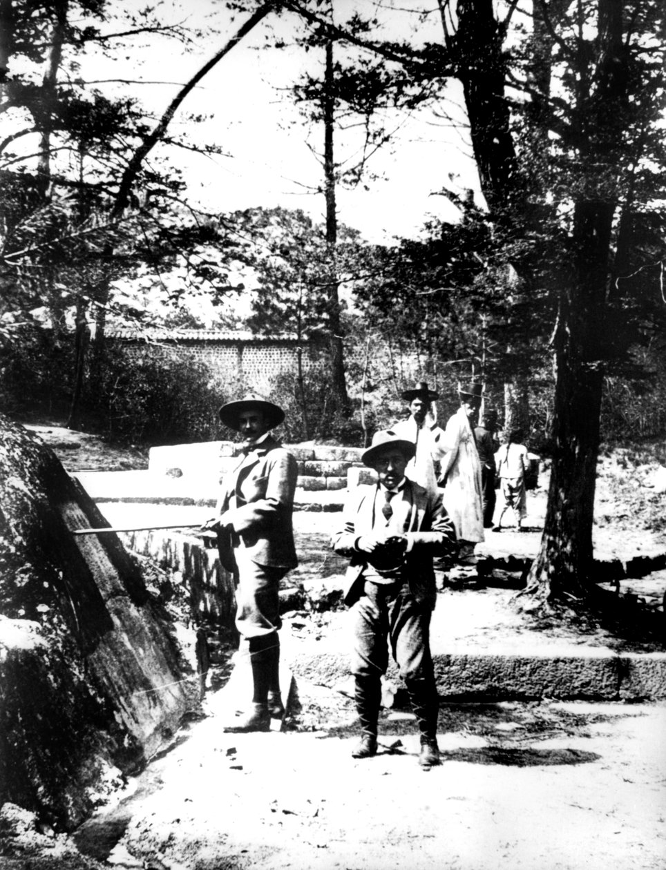 Länsivieraat Koreassa, 1900 tekijältä Unbekannt