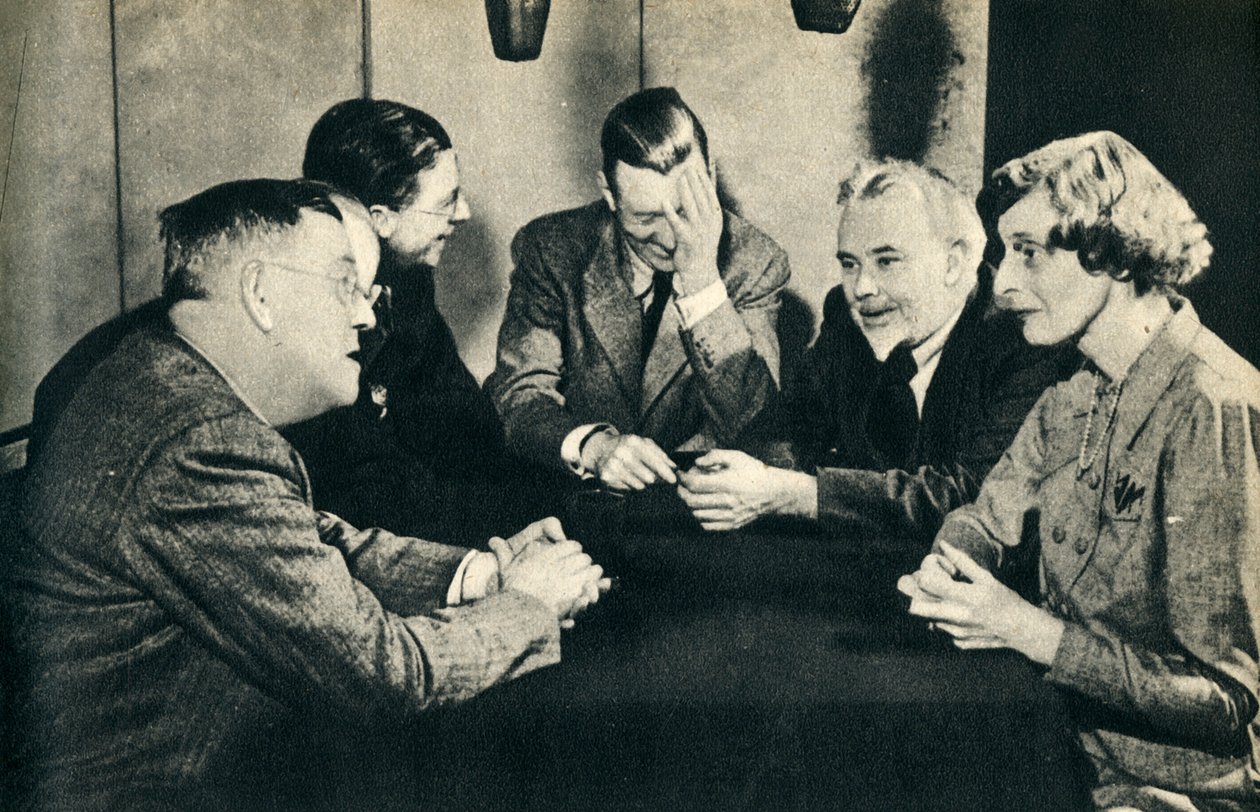 Mikä kysymys! The Brains Trust ulkomailla Donald McCulloughin kanssa, 1942. tekijältä Unbekannt