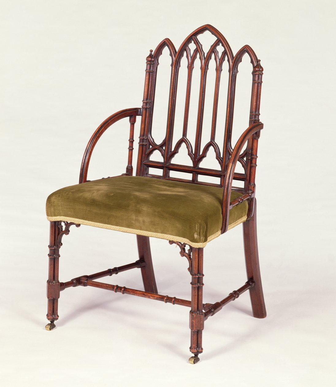 George III mahonki nojatuoli goottilaisessa tyylissä, Robert Manwaringin tapaan, n. 1765 tekijältä Unbekannt Unbekannt