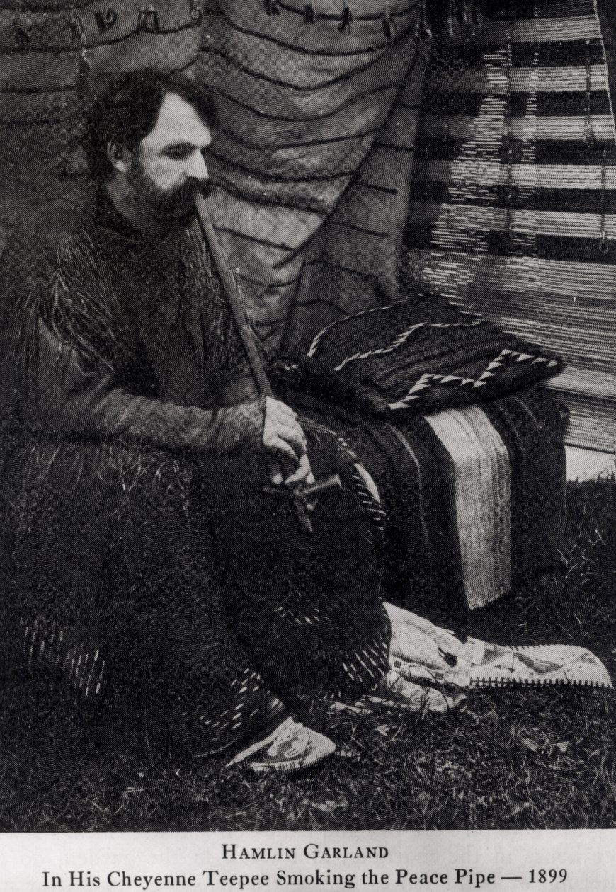 Hamlin Garland Cheyenne Teepee -elokuvassaan, joka polttaa rauhanpiippua elokuvasta A Son of the Middle Border, 1899 tekijältä Unbekannt Unbekannt