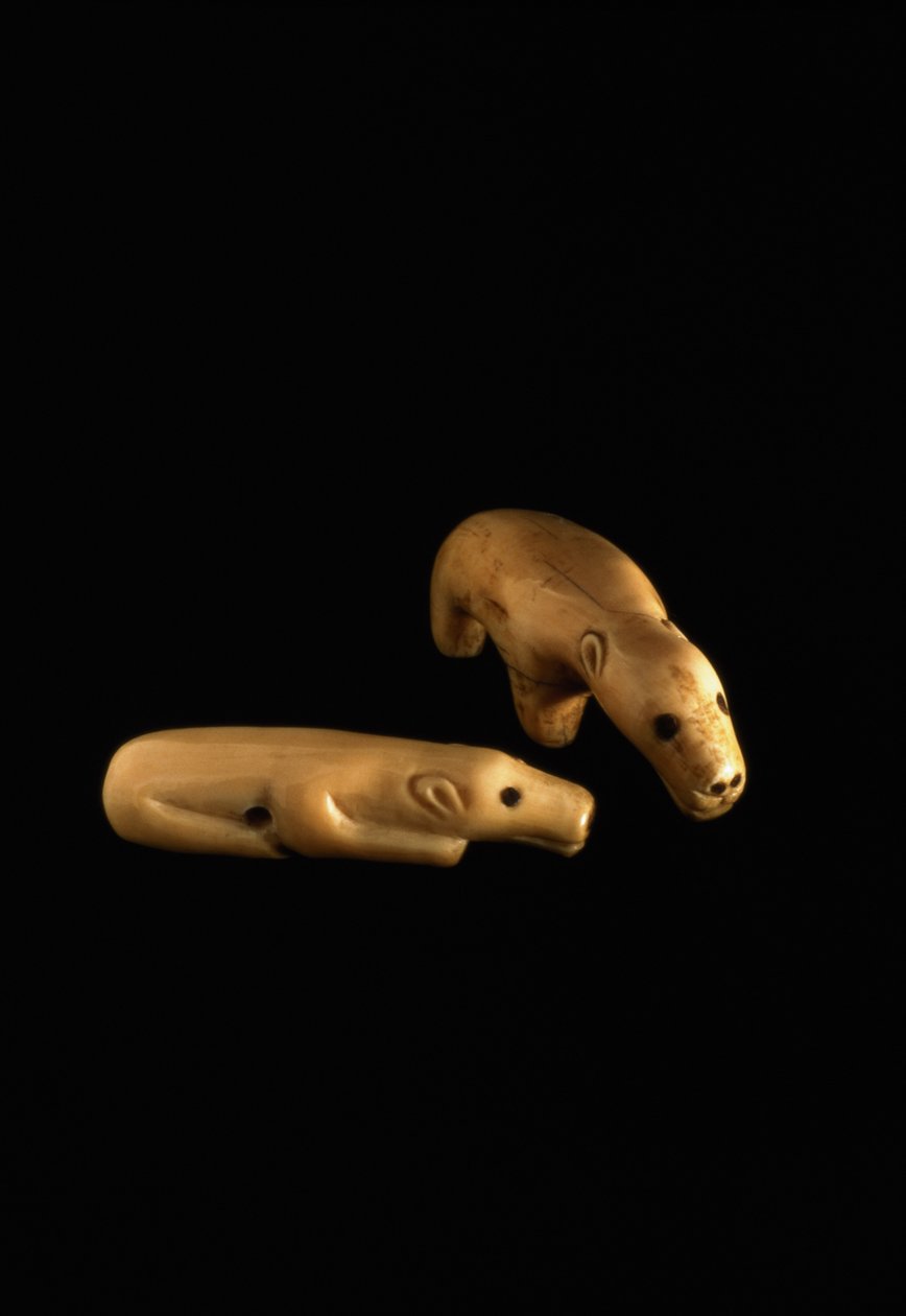 Inuiittijääkarhut, 1300-1400-luku (luu) tekijältä Unbekannt Unbekannt