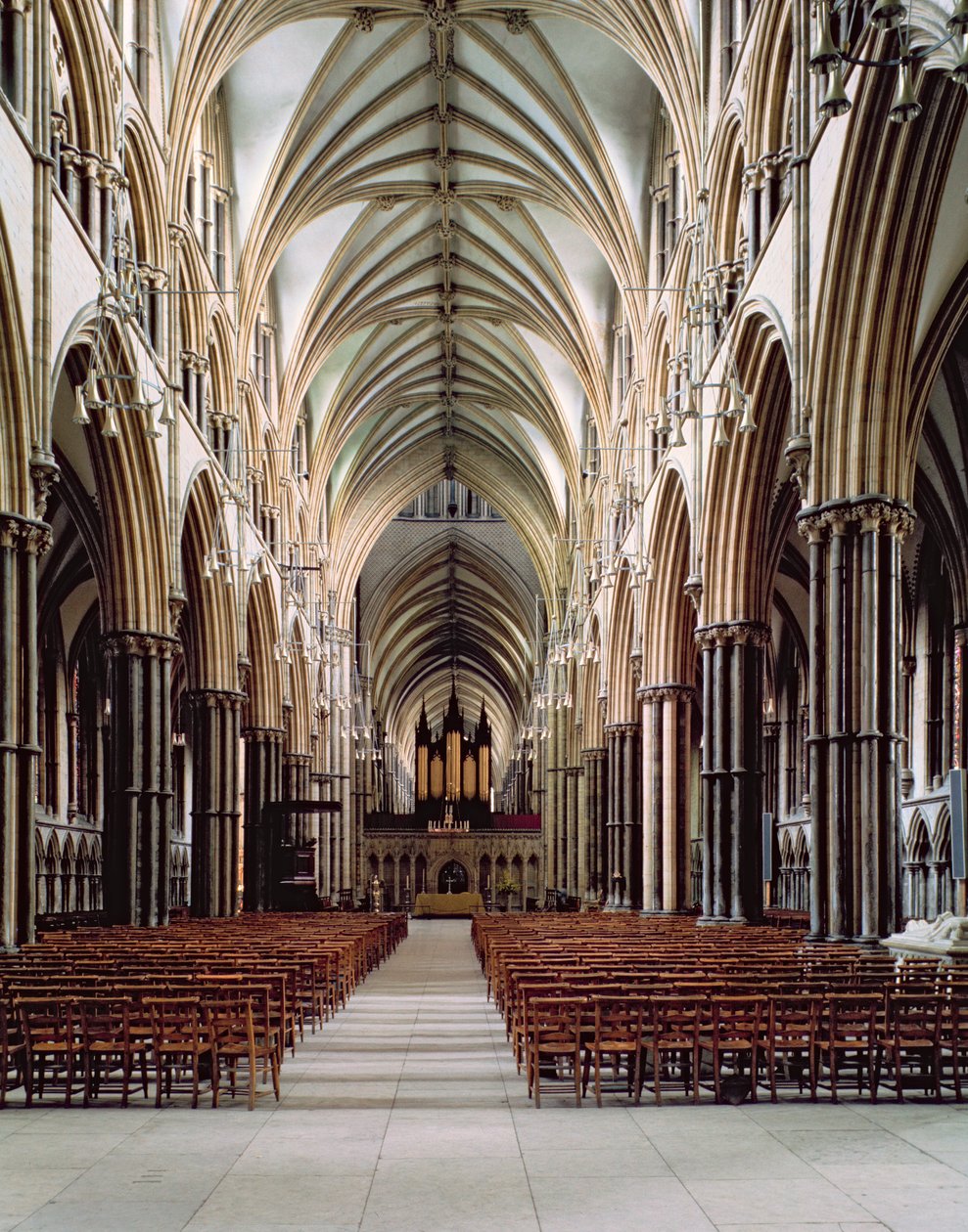Lincolnin katedraali, 1185–1311, näkymä laivasta, rakennettu 1215-55, Lincolnshire, Iso-Britannia tekijältä Unbekannt Unbekannt