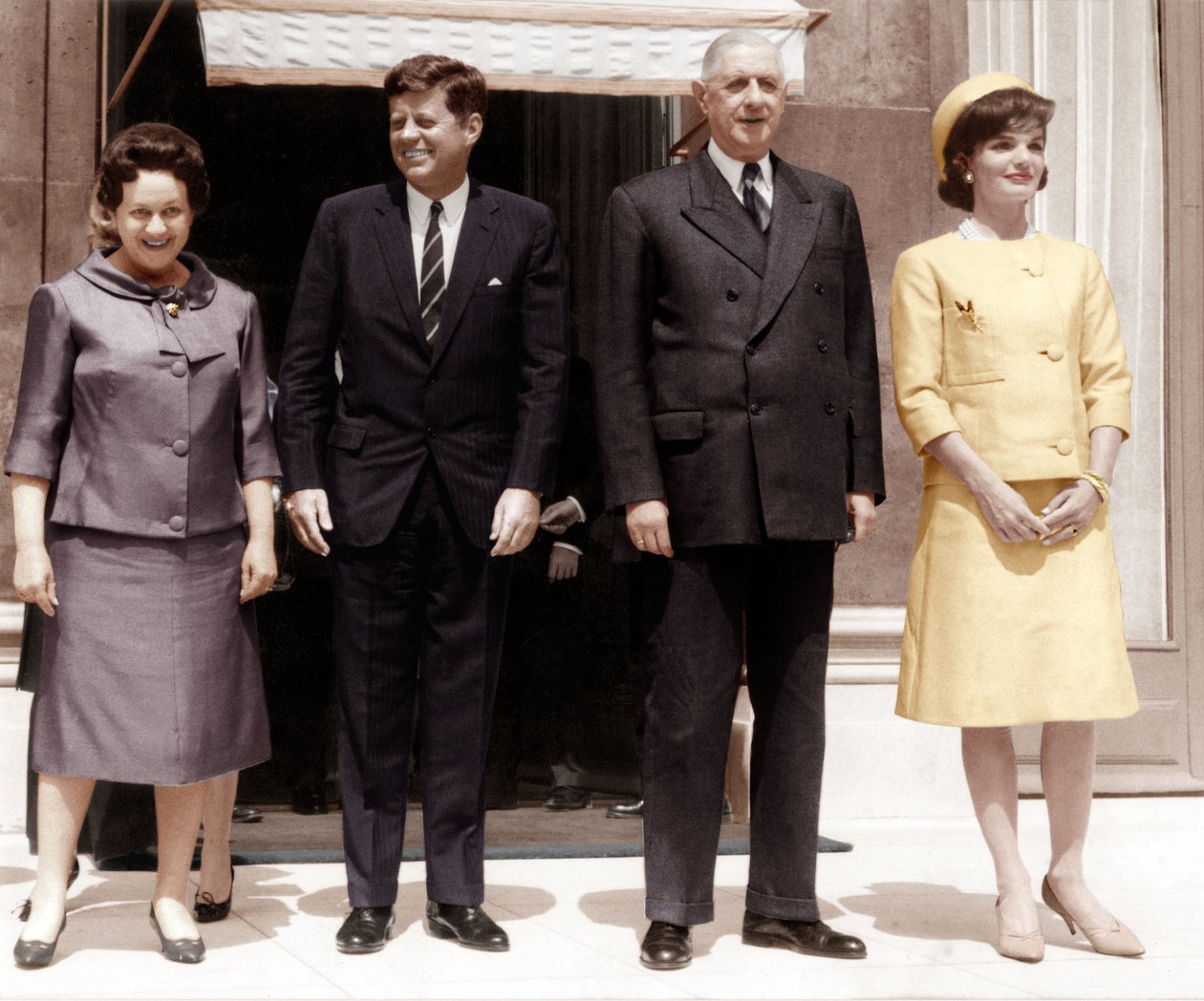 Yhdysvaltain presidentti John Kennedy Elyseen palatsissa 31. toukokuuta 1961 vaimonsa Jackien kanssa tekijältä Unbekannt Unbekannt