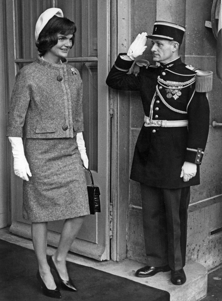 Jackie Kennedy Pariisissa 2. kesäkuuta 1961 tekijältä Unbekannt Unbekannt