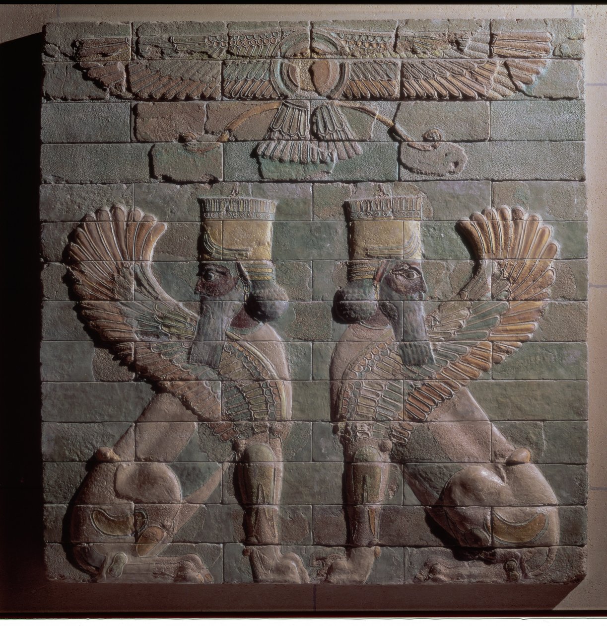 00352 Griffinsien kohokuvio, persialainen, Susasta, Achaemenid-dynastia, noin 500 eaa. tekijältä Unbekannt Unbekannt