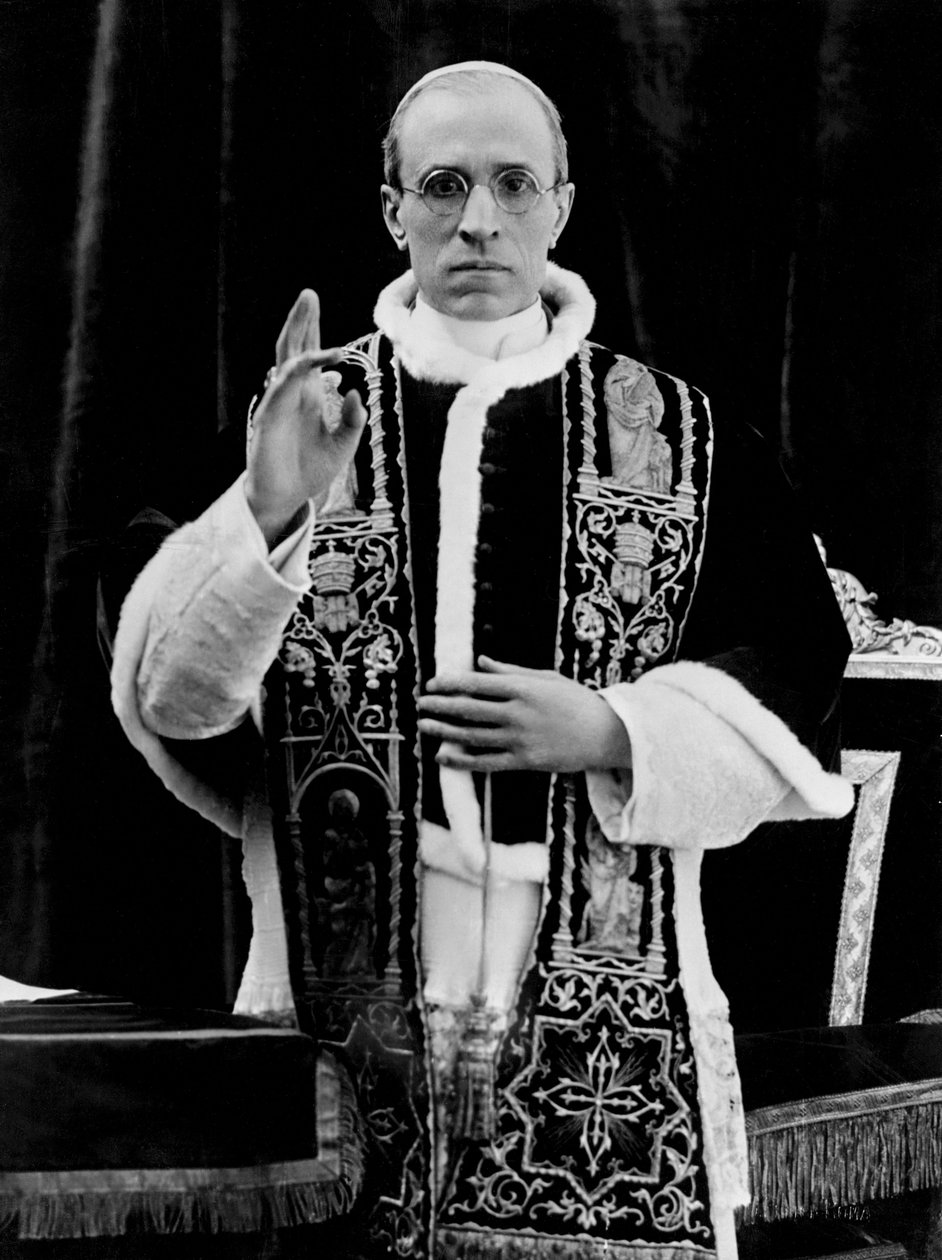 Yksi ensimmäisistä kuvista paavi Pius XII:sta hänen kruunauksensa jälkeen, Rooma, 1939 tekijältä Unbekannt Unbekannt