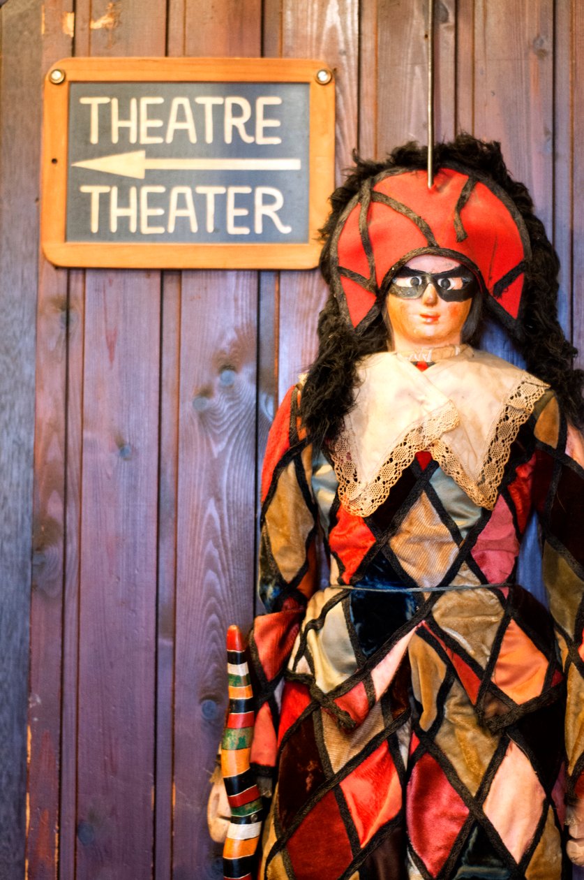 Belgian Toone Brusselin kuninkaallisen teatterin marionettes-nukke tekijältä Unbekannt Unbekannt