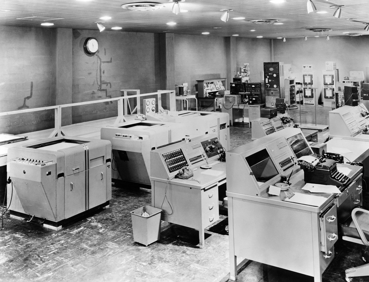 Air Force Control Room, Yhdysvallat, n. 1954 (b/w kuva) tekijältä Unbekannt