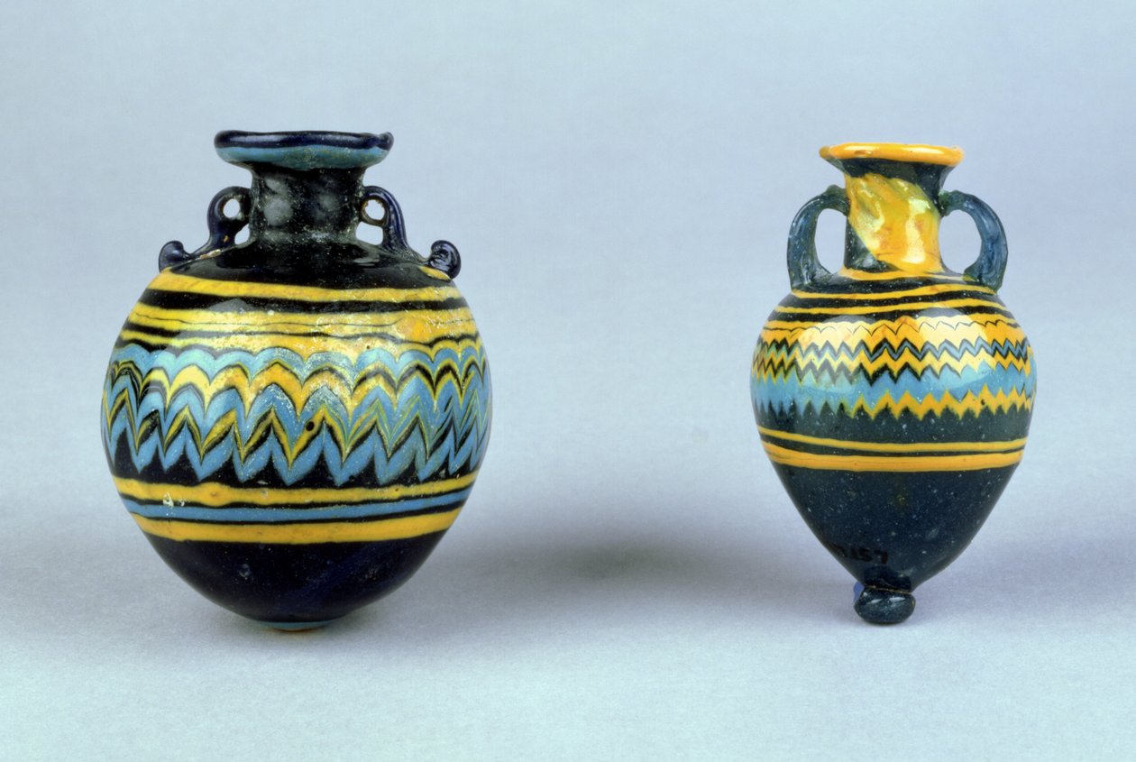 Amphorae, luultavasti myöhäishellenistinen, noin 2.-1. vuosisadalla eKr. (värillinen lasi) tekijältä Unbekannt
