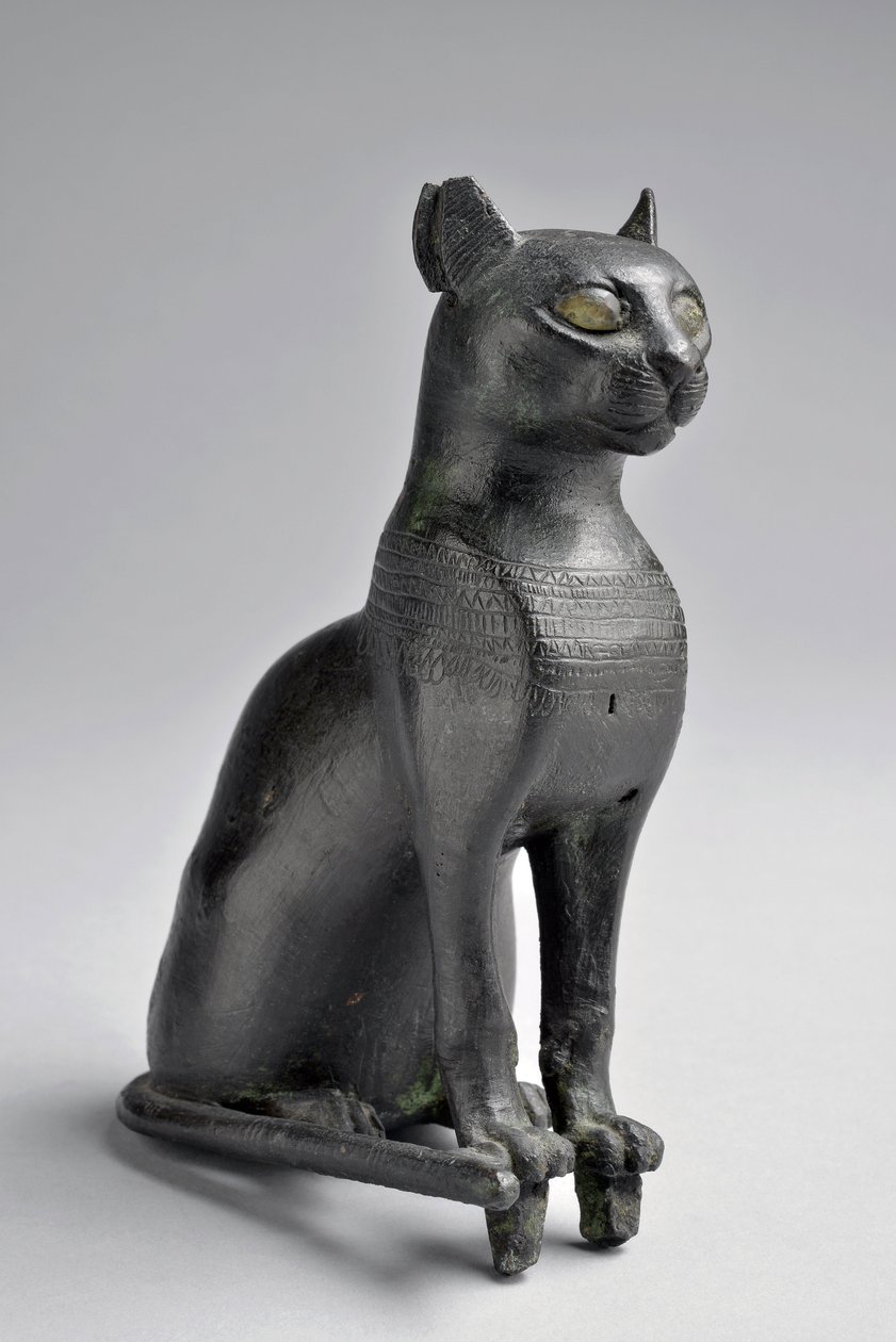 Bastet. Pienoispatsaan pronssimuotti (metalli). Matala aikakausi (750-332 eKr.) Egypti - Mitta cm 13 - Inventaarionumero 735, Musee d