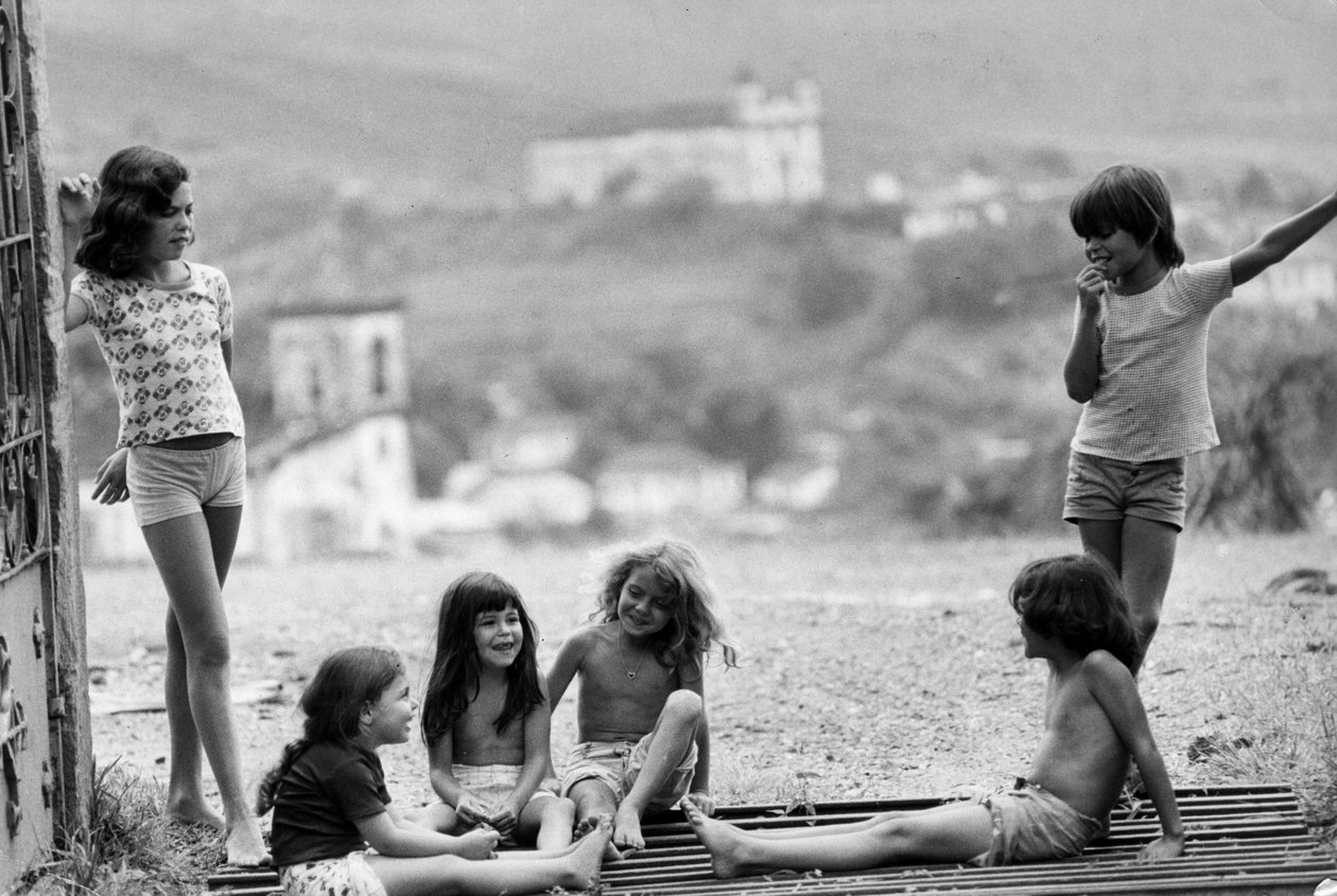 Minas Geraisin osavaltion lapset Brasiliassa. 1980-luku. tekijältä Unbekannt
