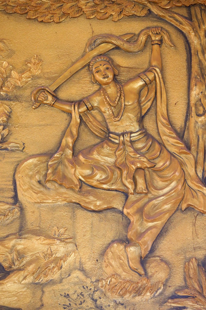 Chua Thiep Pitkä buddhalainen pagodi. Suuri Tonsure: Buddha leikkaa hiuksensa miekalla. Sitten hän vaihtoi prinssinsa vaatteet kerjäläisvaatteisiin. Sitten hän aloitti valaistumisen etsintä Thay Ninh. Vietnam tekijältä Unbekannt
