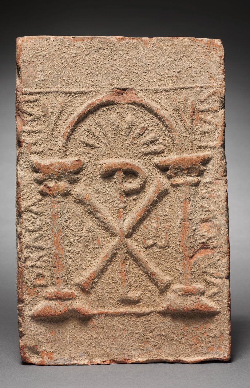 Columbariumin hautalaatta, jossa on Kristuksen monogrammi, 500-800 tekijältä Unbekannt