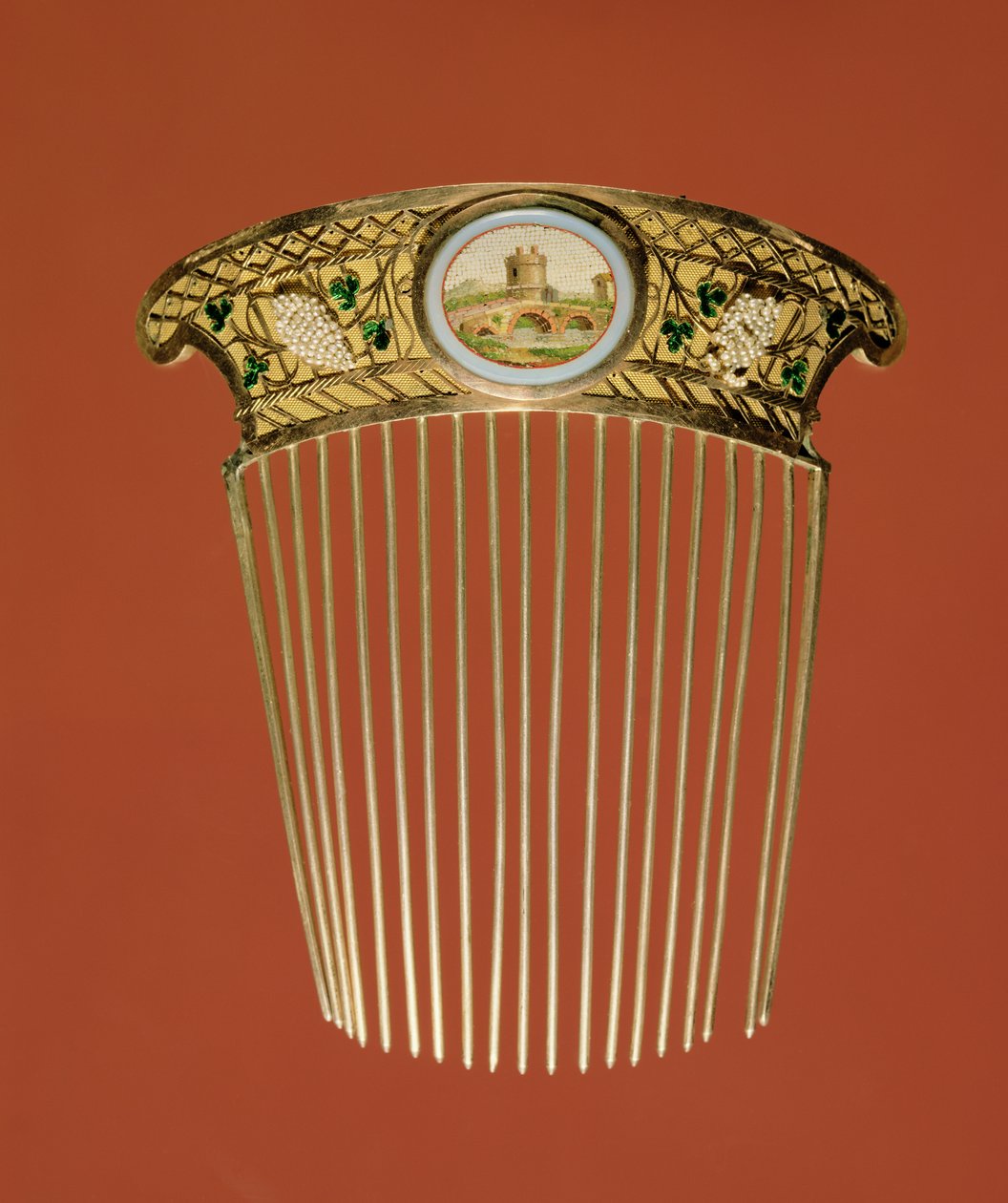 Kampa, Pariisi 1788-1805 (kultaa, hopeaa, helmiä, emalia ja mosaiikkia). tekijältä Unbekannt