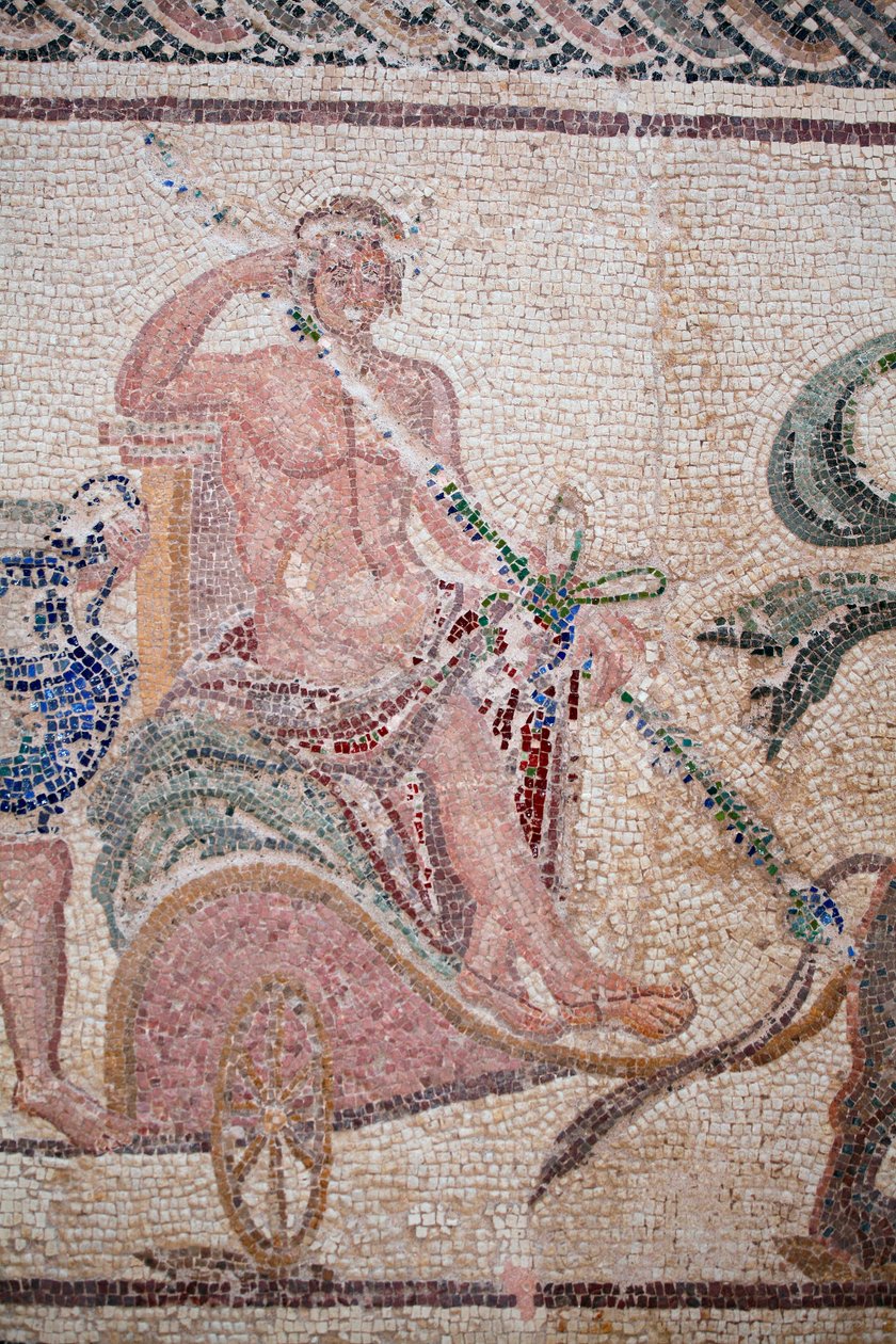 Yksityiskohta Dionysoksen voitosta - Jumalan paluu sotamatkalta Intiaan - Dionysos istuu kahden pantterin vetämissä vaunuissa - Pafoksen mosaiikit, Dionysoksen talo, 2. vuosisadan loppu jKr. - 2. vuosisadan loppu - Kypros - Voitto tekijältä William M. Timlin