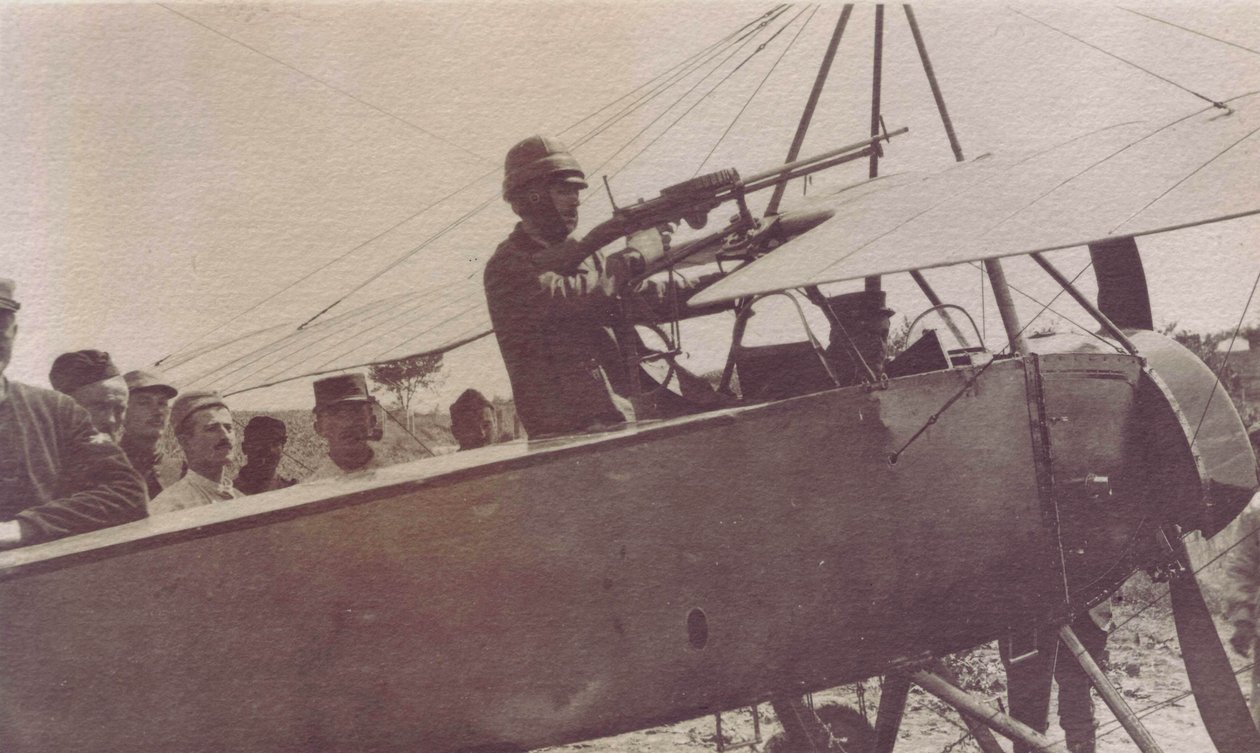 Ranskalaiset sotilaat lentokoneen konekiväärillä - 1915 tekijältä Unbekannt