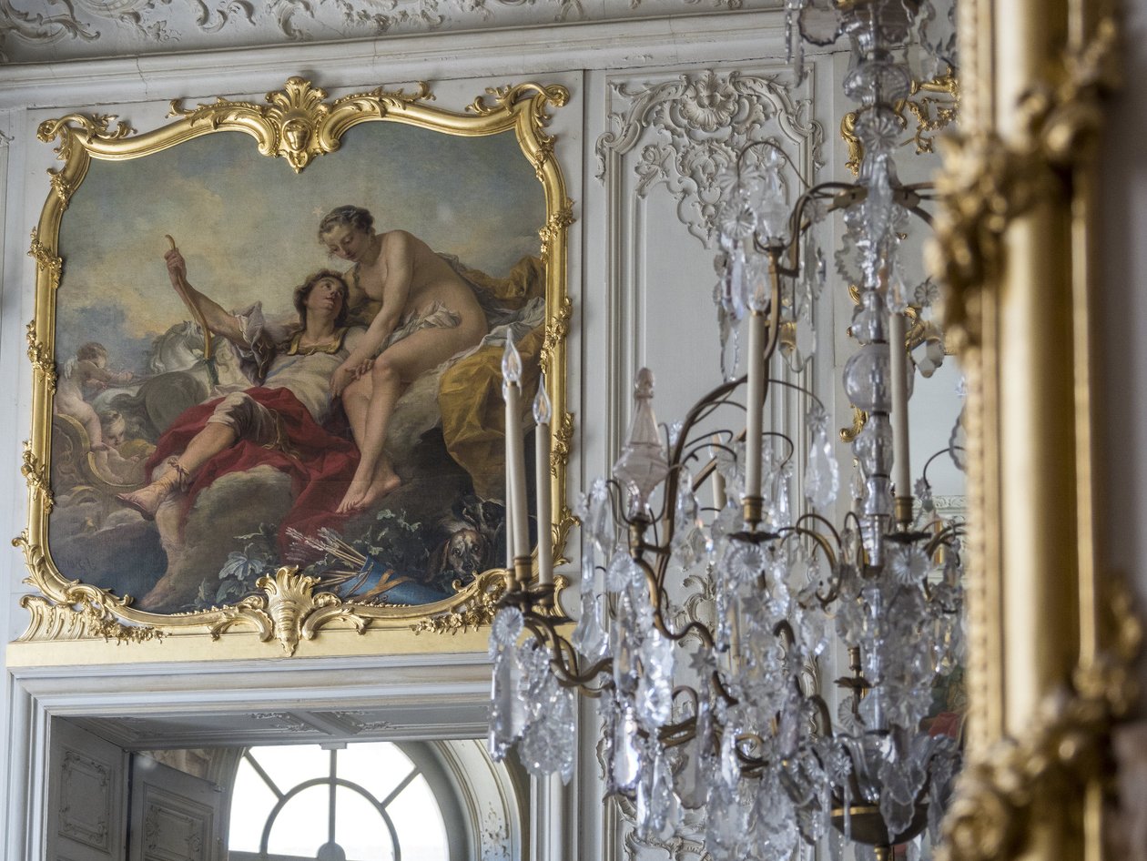 Mars ja Venus. Carle Van Loon (1705-1765) maalaus. Prinssin makuuhuone, Hotel de Soubise, Pariisi tekijältä Unbekannt