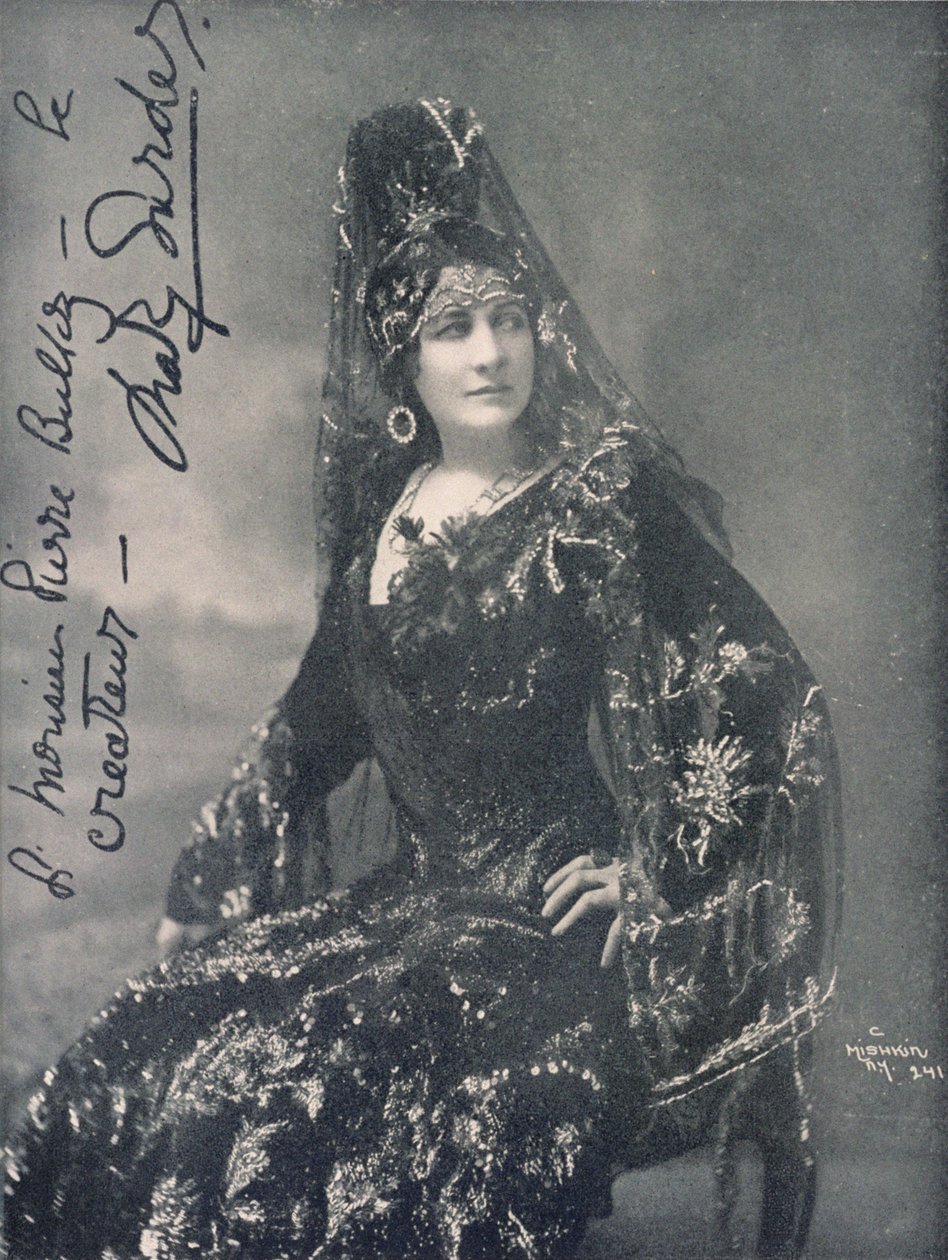 Mary Garden (1874-1967), oopperasopraano, studiokuva Carmenin roolissa, kirjoittanut C. Mishkin (m/v kuva) tekijältä Unbekannt
