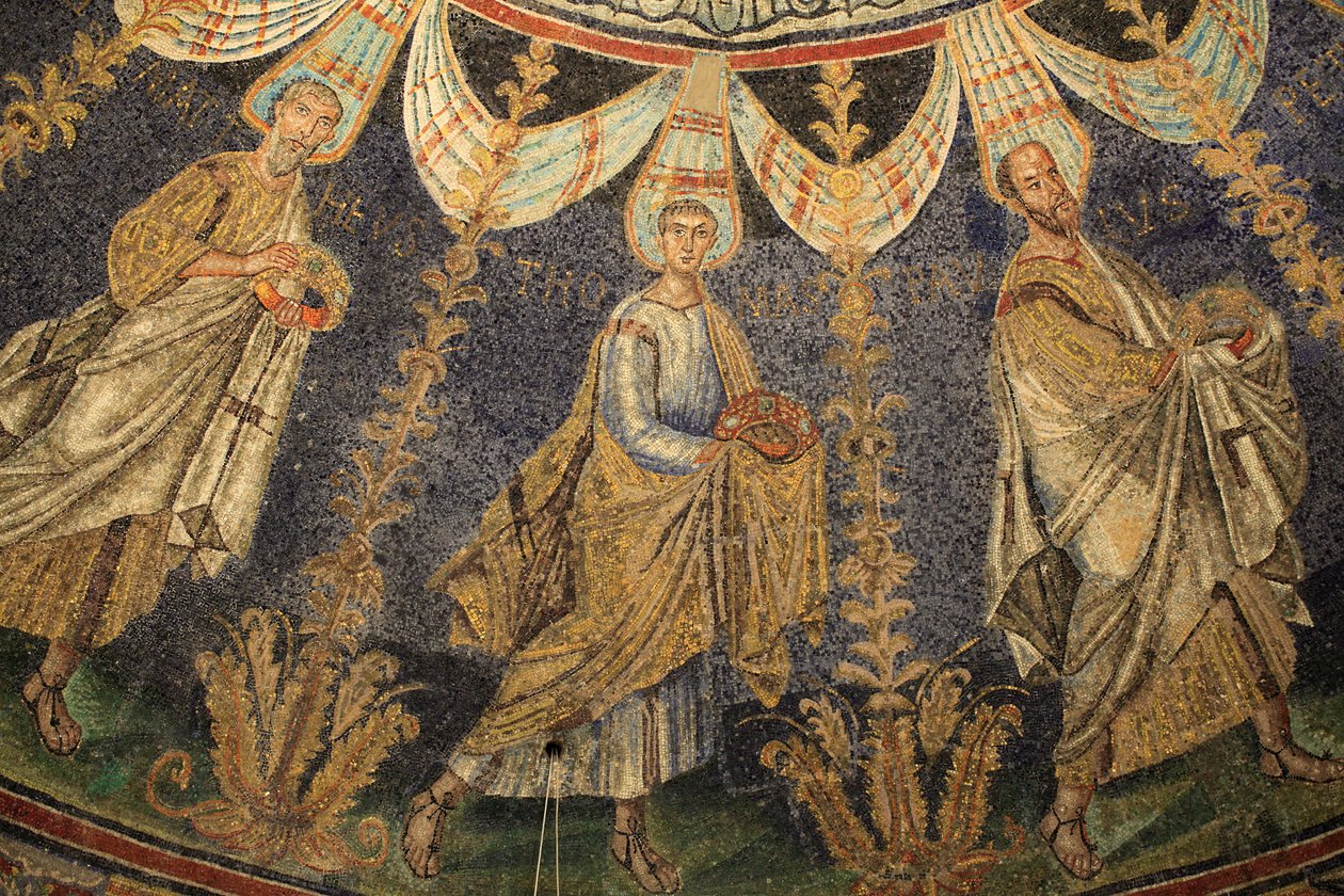 Mosaiikki Neonin kastekappelin katosta. Pyhä Paavali ja Pyhä Pietari. Yksityiskohta kahdentoista apostolin kulkueesta, joka etenee keskusmosaiikin ympäri kahteen suuntaan, päättyen Pyhän Pietarin tapaamiseen Pyhän Paavalin. 5th Century, Ravenna, Italia. Re tekijältä Unbekannt