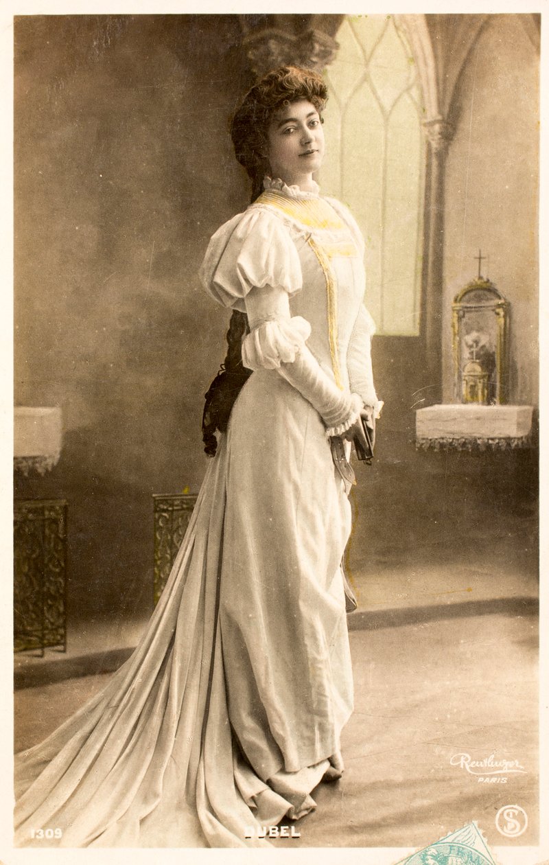 Vanha postikortti/Yvonne Dubel (1881-1958)/Näyttelijä tekijältä William M. Timlin