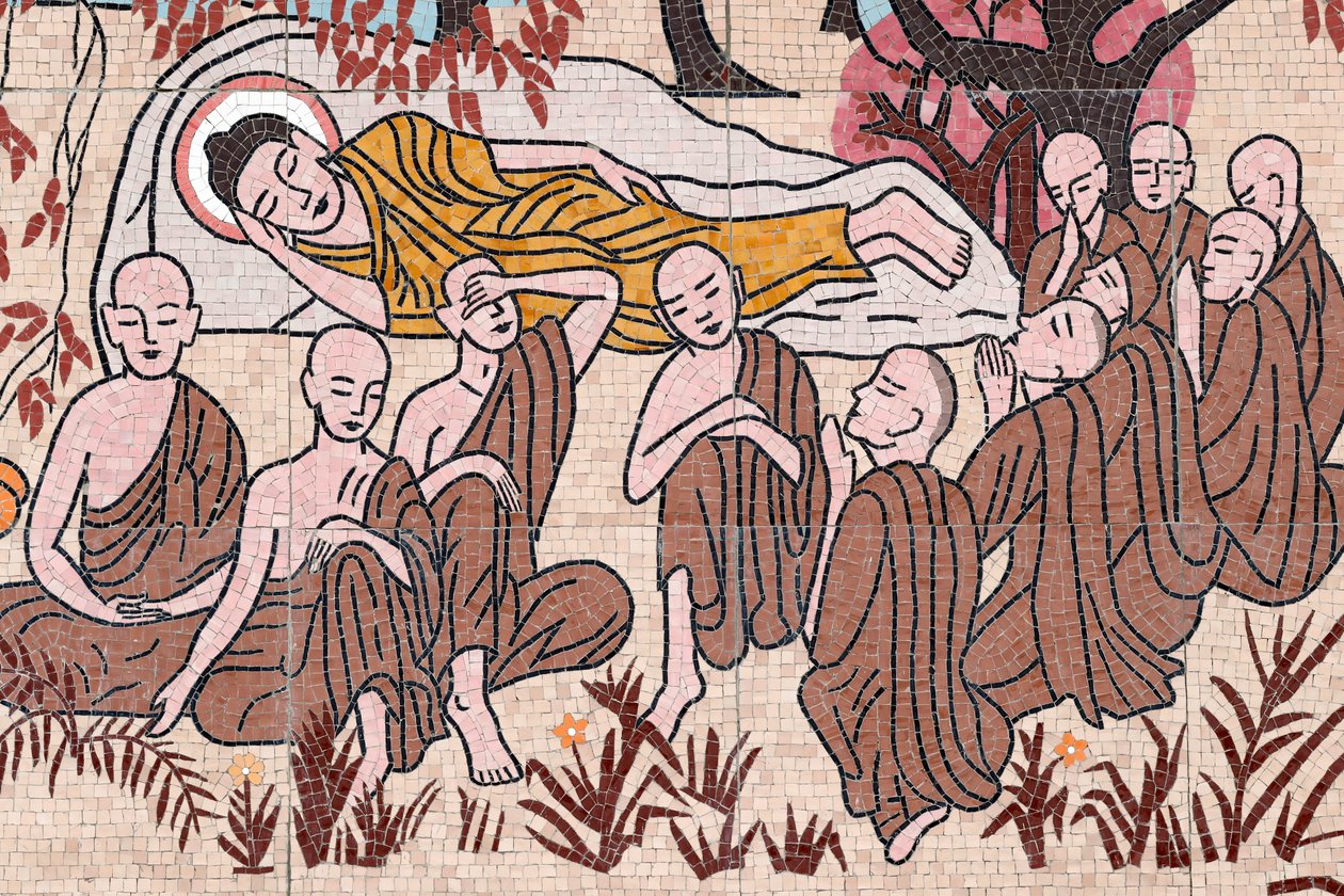 Ong Nui buddhist pagoda, Wall fresco, The life of the Buddha, After 45 years of teaching the Dharma, the Buddha passed into Parinirvana, Quy Nhon, Vietnam, 2019 (photo)   1074287   fi       finnish Successfully Translated  Original: Mountain woman and plai tekijältä Unbekannt