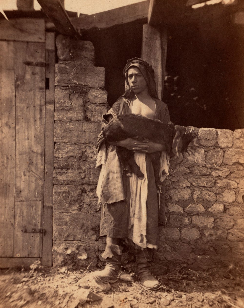 Libanonin Patre ja lapsi. Charles Lallemandin (1826-1904) valokuva "Syyria, puvut, matkat ja maisemat". 1865. Yksityiskokoelma. tekijältä Unbekannter Künstler