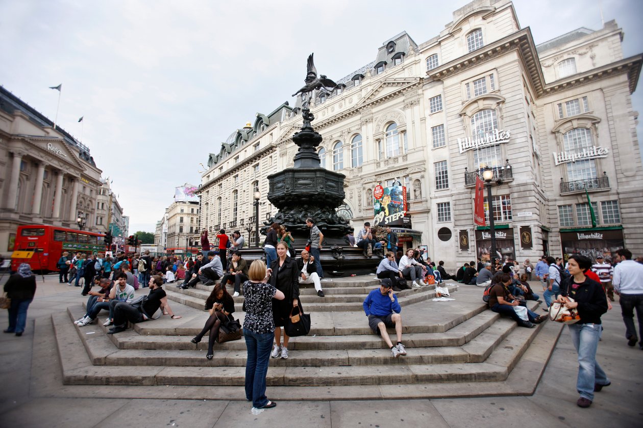 Piccadilly Circus, Lontoo (kuva) tekijältä Unbekannt