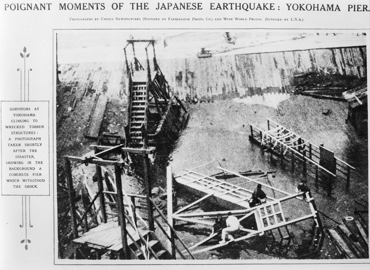 Japanin maanjäristyksen koskettavat hetket, Yokohama Pier tekijältä Unbekannt