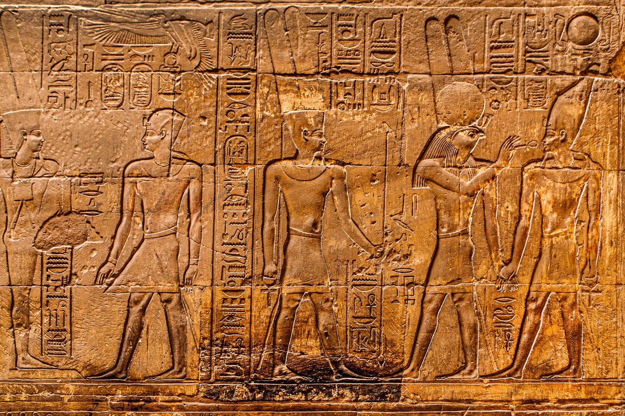Helpotus, uusi elämä puhalletaan faaraoon, Luxorin temppeliin, Thebaan, Egyptiin, Afrikkaan (kuva) tekijältä Unbekannter Künstler