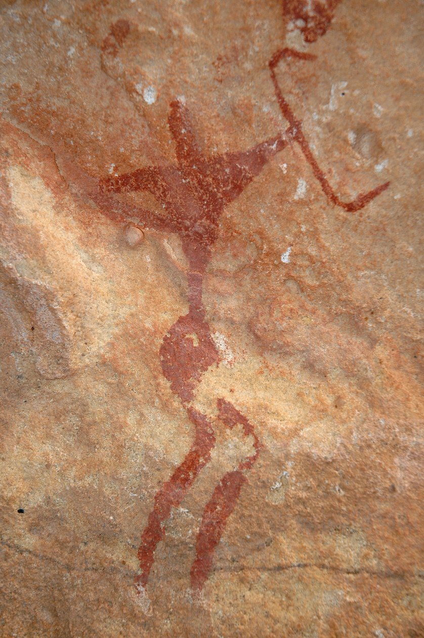 Kalliotaide, Esihistoria: Hahmon (jousiampujan) maalaus koristeellisessa suojissa Uweinatin vuoristossa, Sudanissa (Karkur-Talh tai Karkur Talh). Ajanjakso 8000-3000 vuotta eKr. Valokuvaus tekijältä Unbekannt