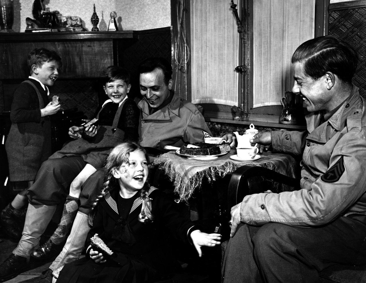 Toinen maailmansota (1939-1945) – Toinen maailmansota (WII tai WW2): Charleroi (Belgia) 14. tammikuuta tekijältä Unbekannt