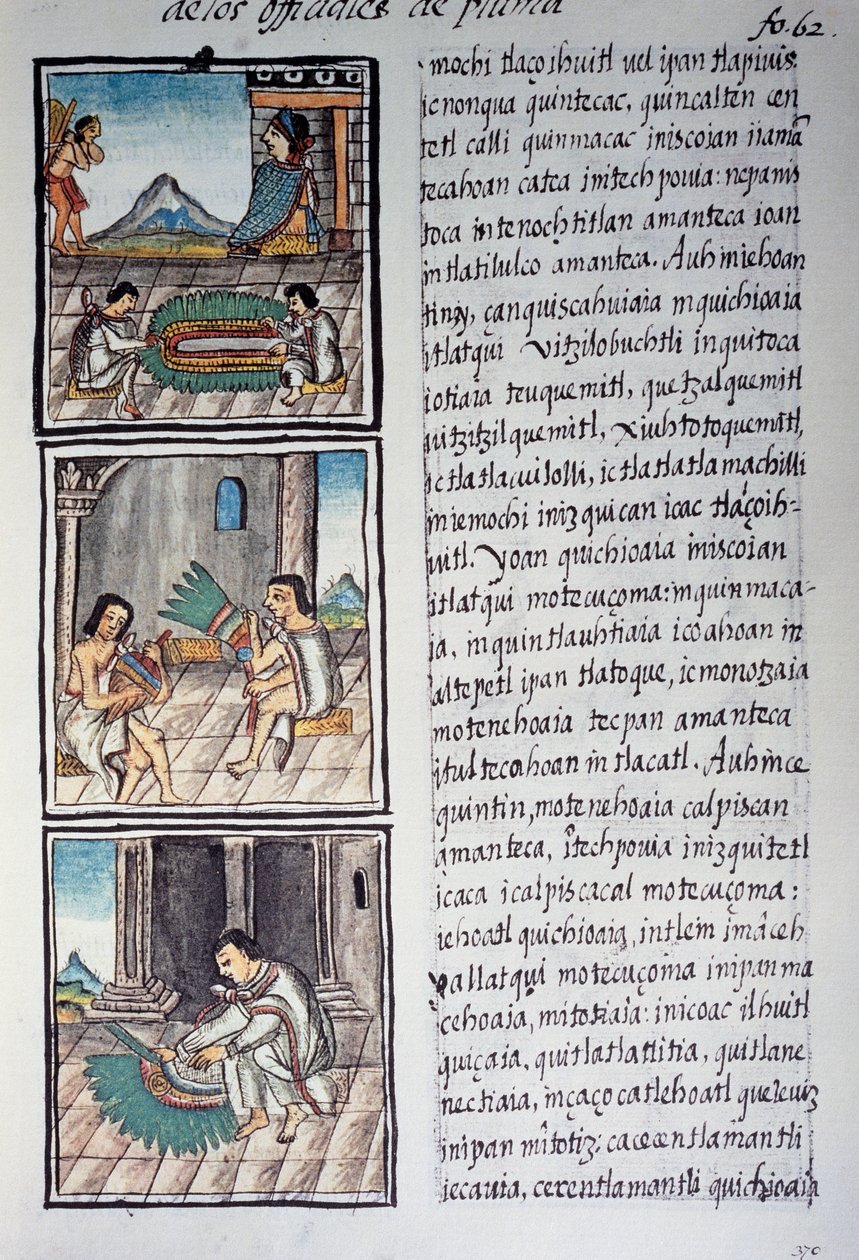 Sarja koristeita ja keisarien höyhenpäähine, sivu Firenzen Codexista, kaksikielinen versio espanjaksi ja nahuatliksi, General History of Things of New Spain, espanjalainen lähetyssaarnaaja Fray Bernardino de Sahagun. Atsteekkien sivilisaatio tekijältä William M. Timlin